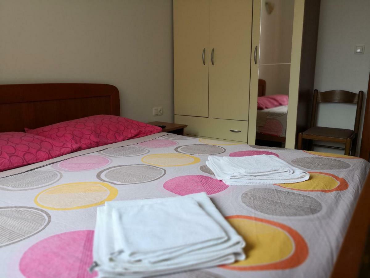 Apartments Jaksic 포스티라 외부 사진