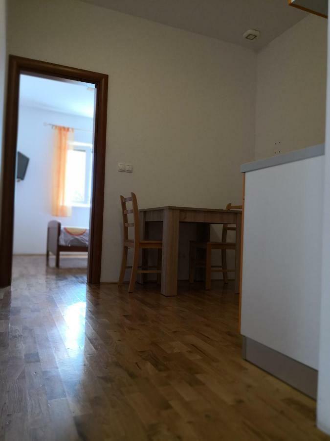 Apartments Jaksic 포스티라 외부 사진
