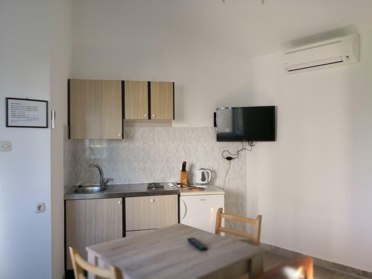 Apartments Jaksic 포스티라 외부 사진
