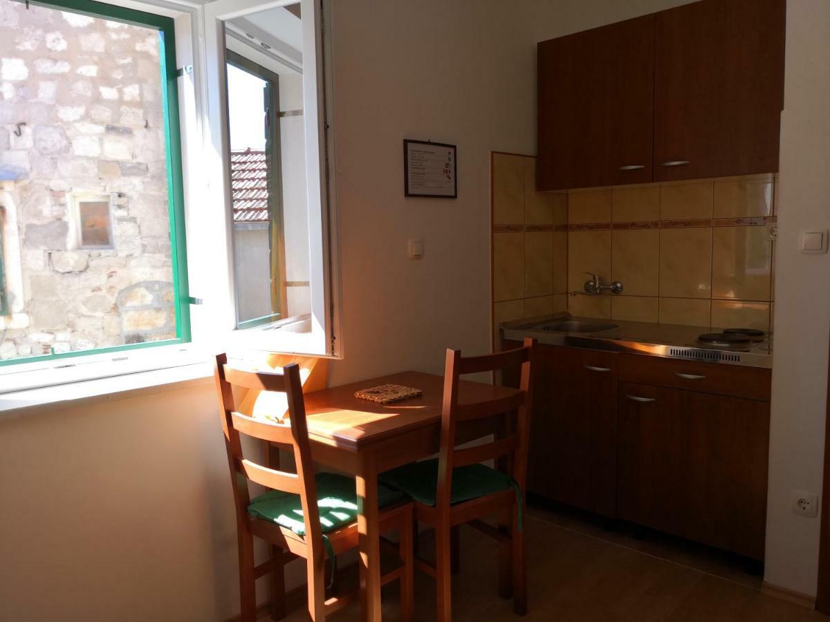 Apartments Jaksic 포스티라 외부 사진