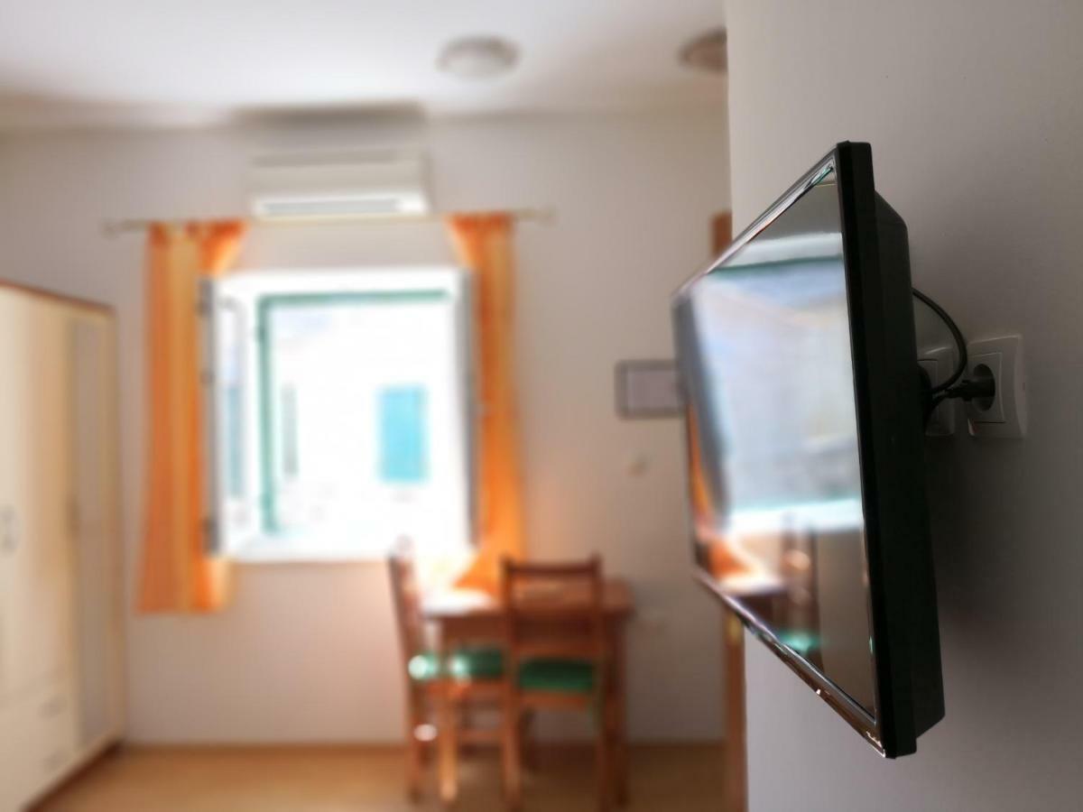 Apartments Jaksic 포스티라 외부 사진