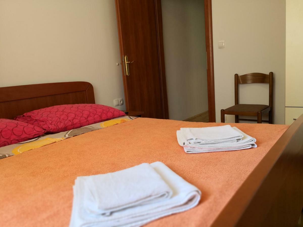 Apartments Jaksic 포스티라 외부 사진