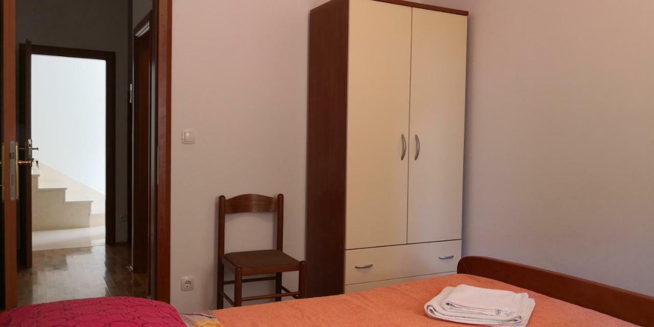 Apartments Jaksic 포스티라 외부 사진