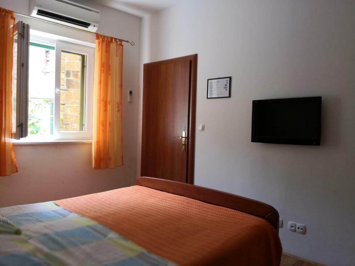 Apartments Jaksic 포스티라 외부 사진