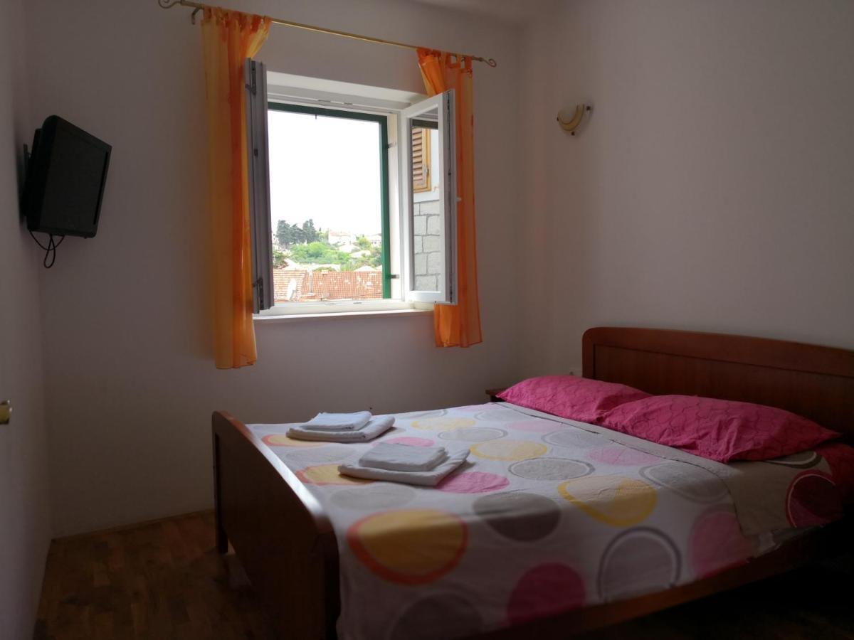Apartments Jaksic 포스티라 외부 사진